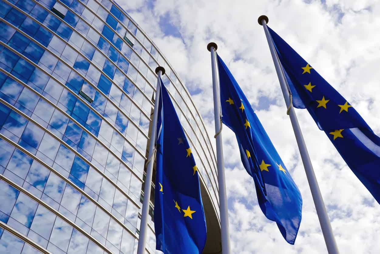 Collaboration between EU poison centers & industry confirms low eye hazard for users
