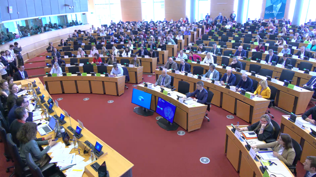 European Parliament committees back Chemicals Omnibus to simplify CLP rules 